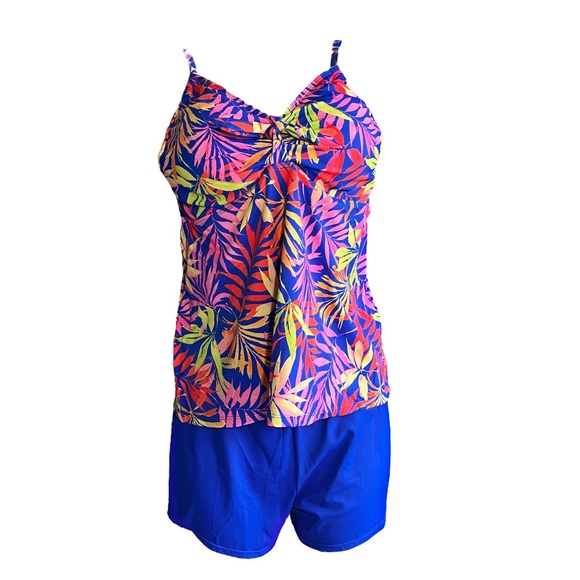 Kim Gravel x Swimsuits For All Tie Front Top and Short Set - Picture 5 of 9